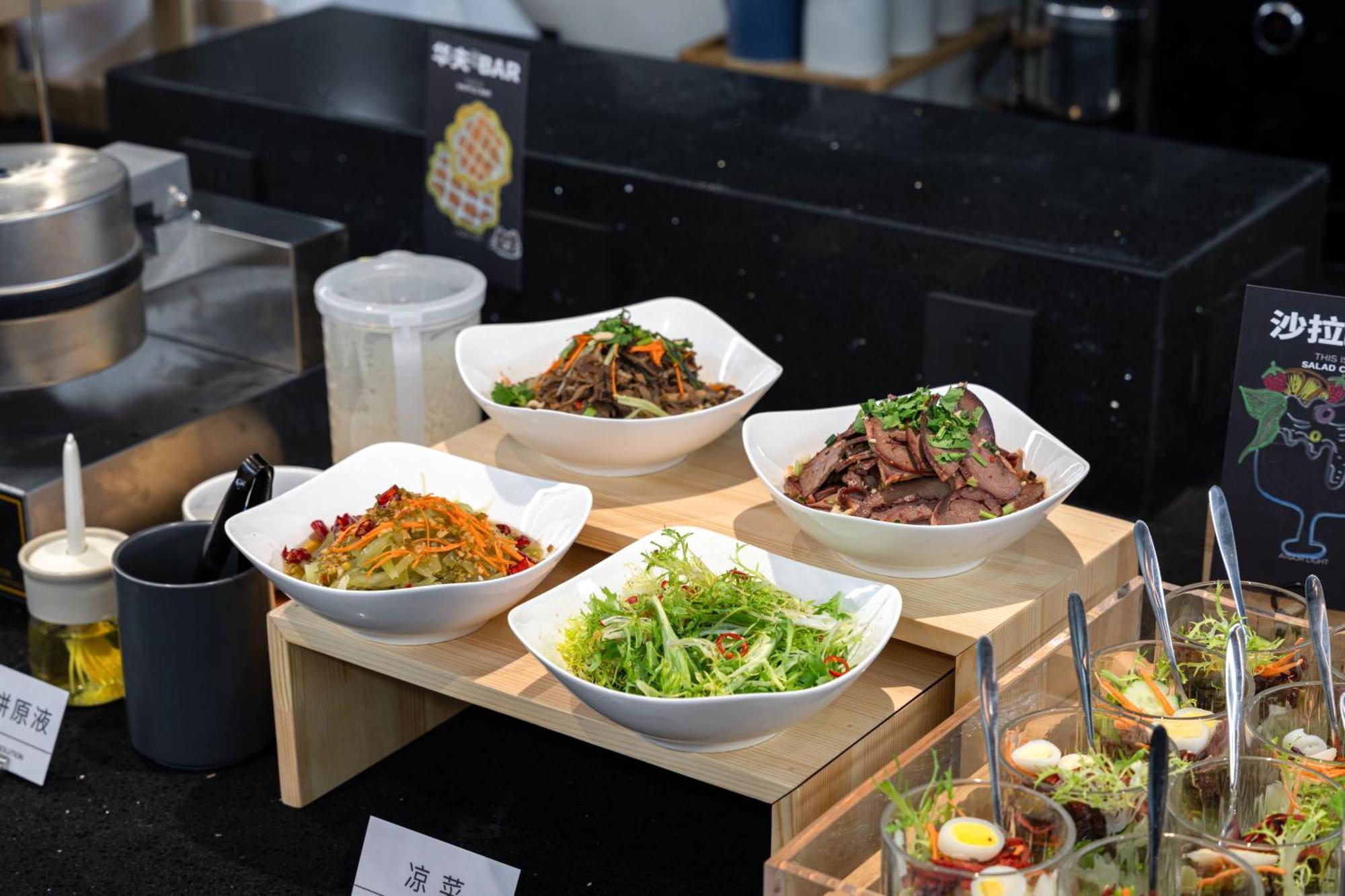 Atour Light On The Bund Nanjing Road -freemini Bar And Free Night Snacks 4*